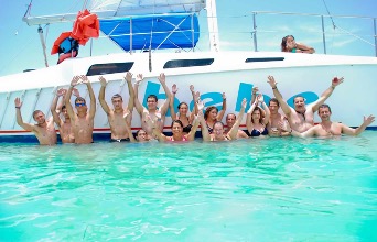 Catamaran Bebe - Snorkeling Tour